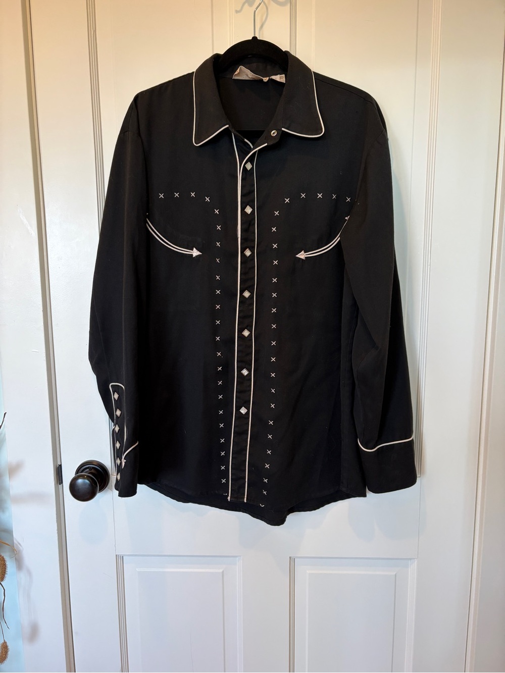 Vintage Scully Black Western-Style Embroidered Button-Up Shirt